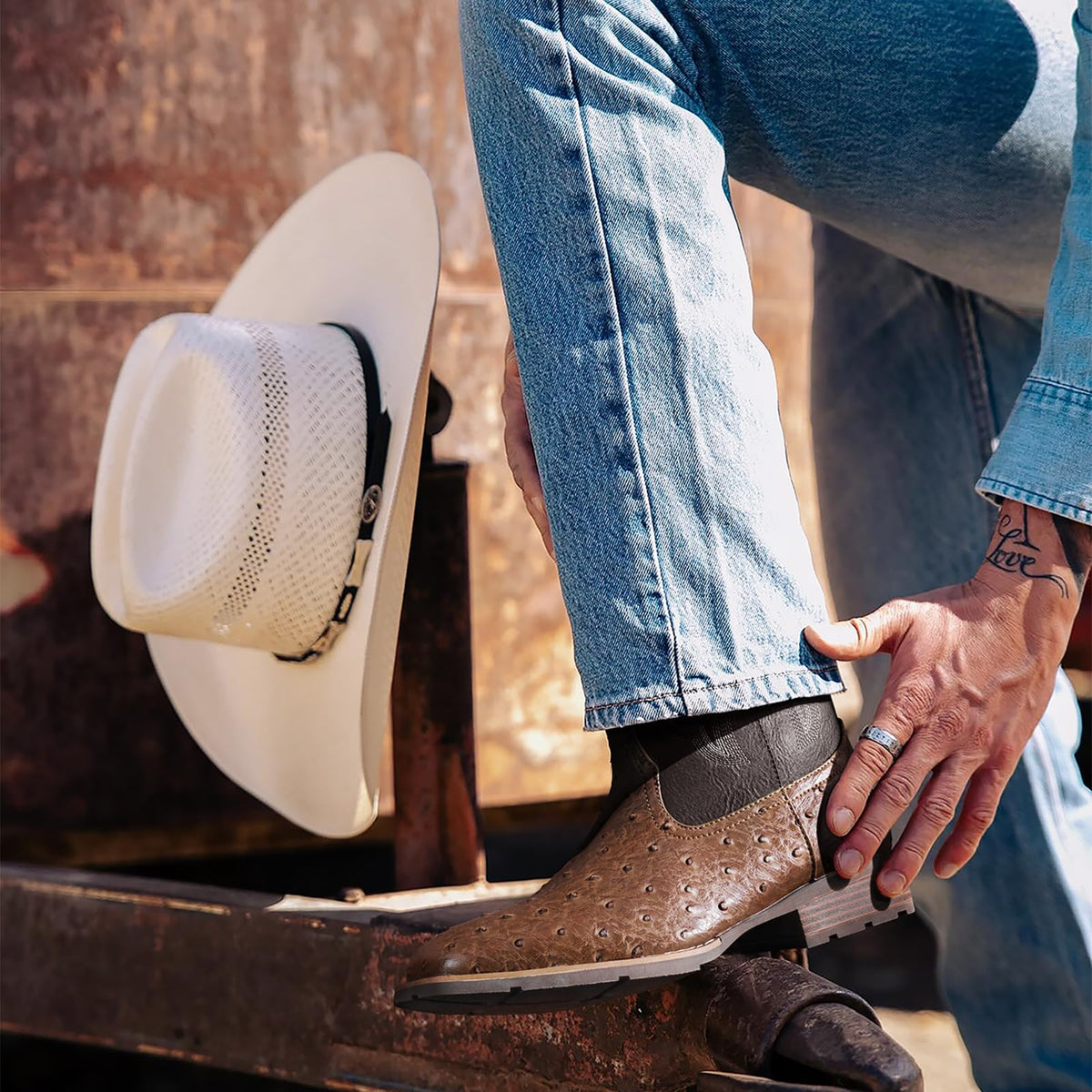 Cowboy Boots for Men with Square Toe E28944