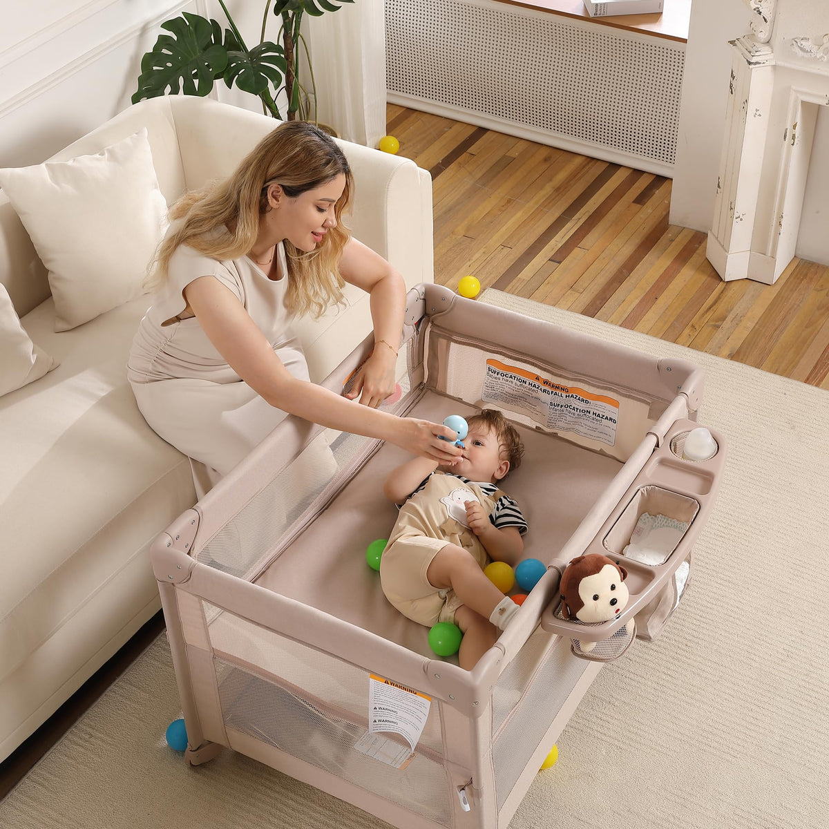 4 in 1 Pack and Play U81706